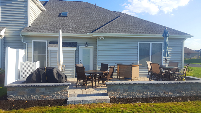 Townhome patio and seatwall