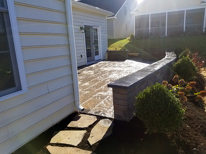 Patio with Curved Seat Wall