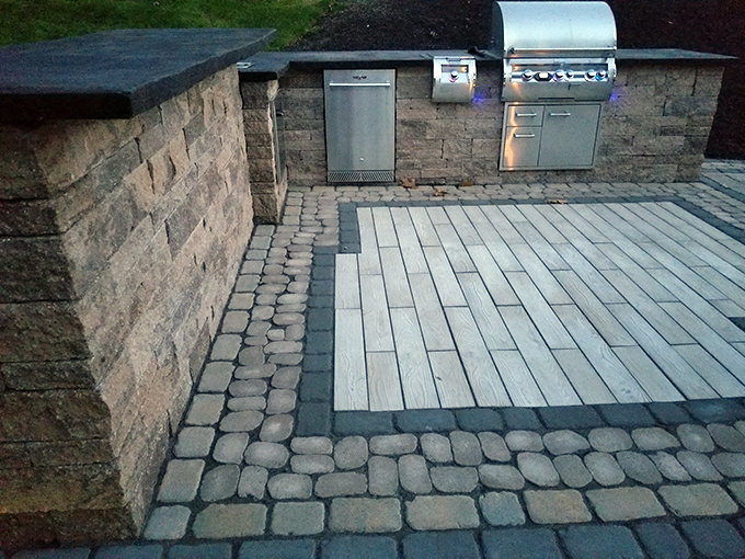 Outdoor kitchen, patio, and fire pit