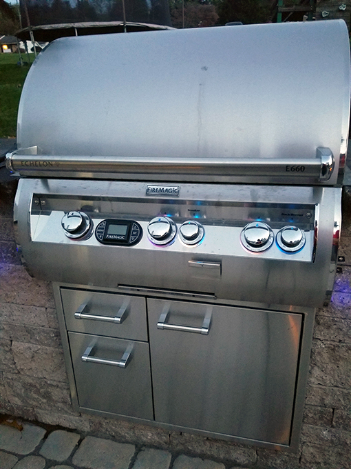 Outdoor kitchen, patio, and fire pit